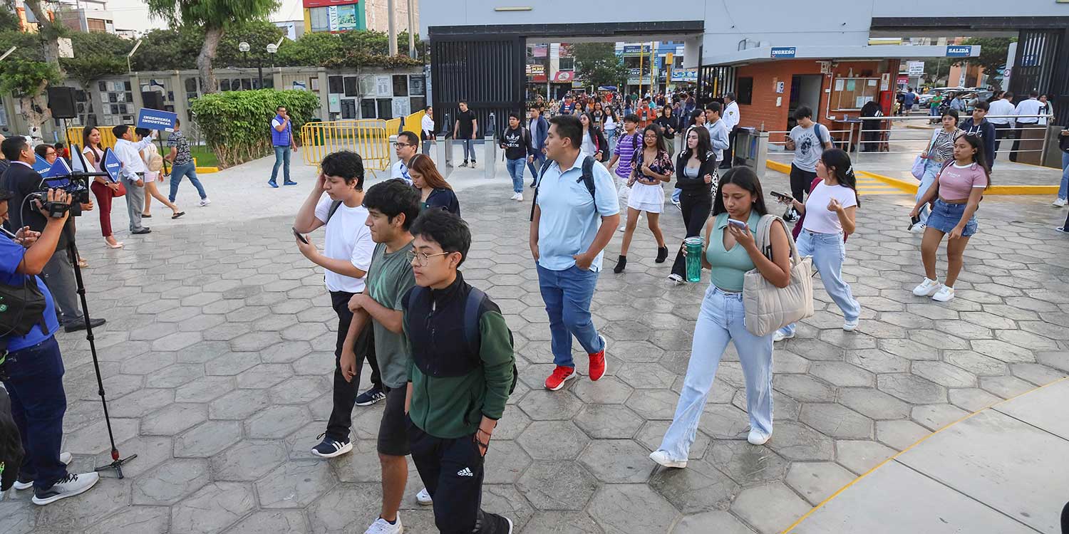 ¡Bienvenidos! - Los orreguianos vuelven a las aulas para vivir el semestre 2024-10